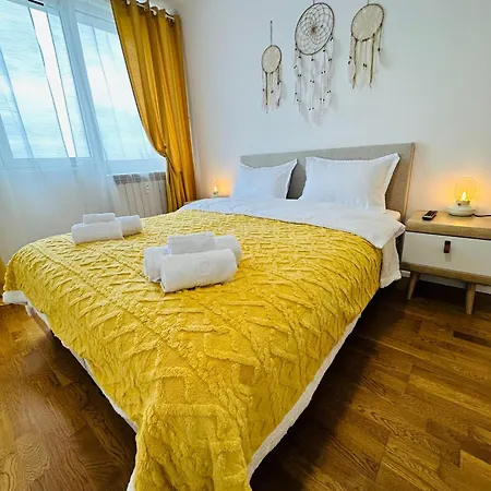Skyline Apartment